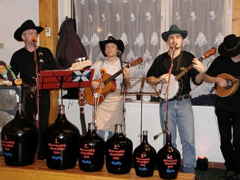  Moravsk deminy 2001 a Kondor Band 