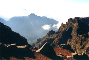  Mountains about 2000 meters high 