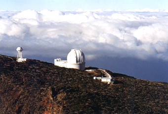  Astronomical observatories around the top of Roque de los Muchachos 