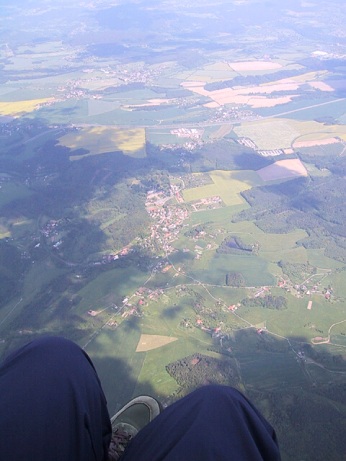  Sychrov a okol� z pod z�kladny 
