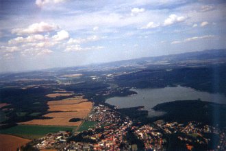 Máchovo jezero u Doks z výšky