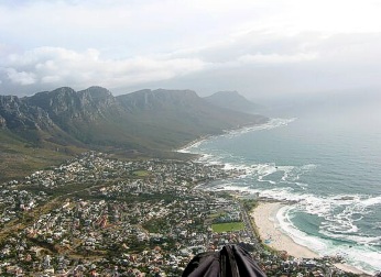  Nad pob�e��m u m�sta Capetown 