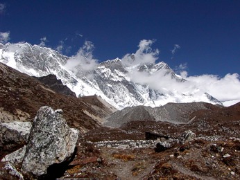  Lhotse (8414m) a Lhotse Shar (8393m) 