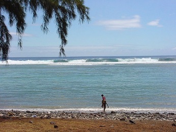  Na z�padn�m pob�e�� ostrova Reunion 