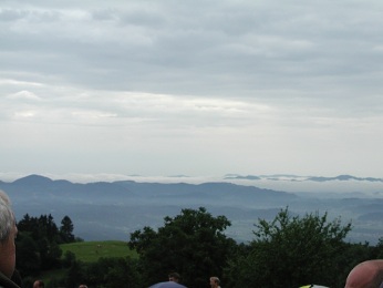  Takto za�al �tvrt� den 