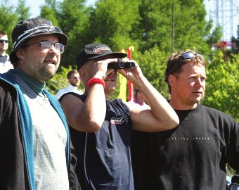  Mirek Varva�ovsk�, Milan Kamen��ek a Jarda Grulich, v�ichni t�i o�ividn� u vytr�en� 