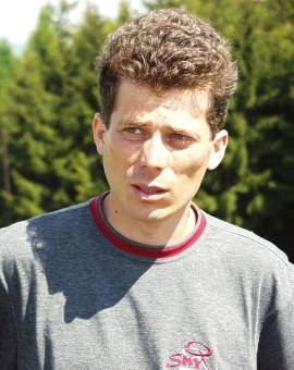  Tom� Lednik 