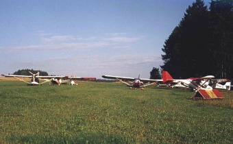  Letadlov� park leti�t� Paka 